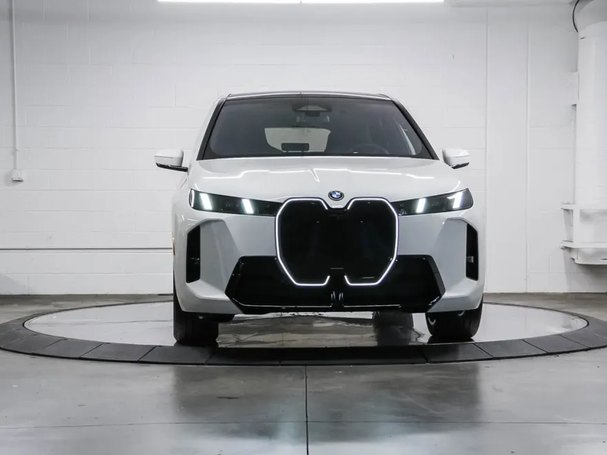 2026 Bmw iX photo 1