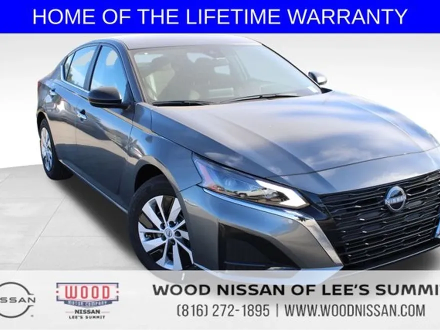 2025 Nissan Altima S photo 1