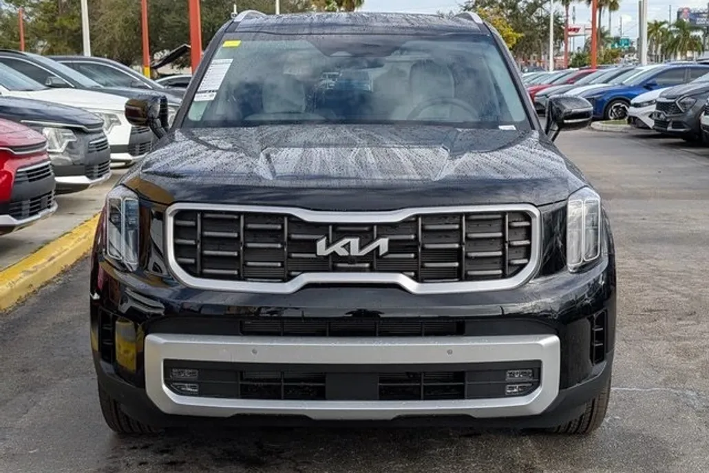 2025 Kia Telluride SX Prestige photo 1
