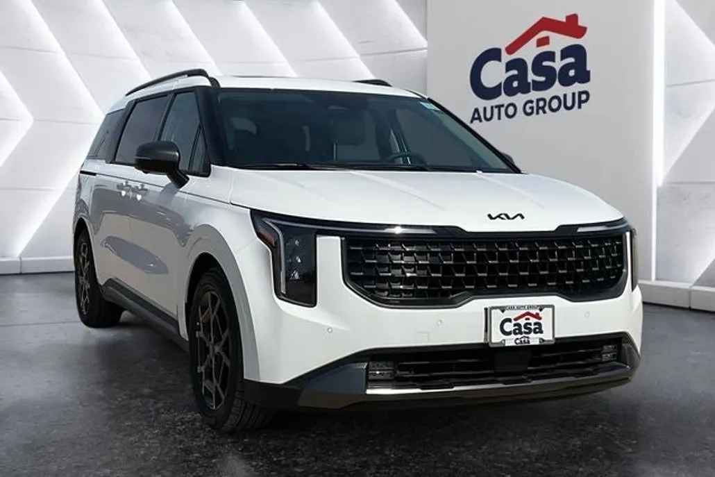 2026 Kia Carnival SX photo 1