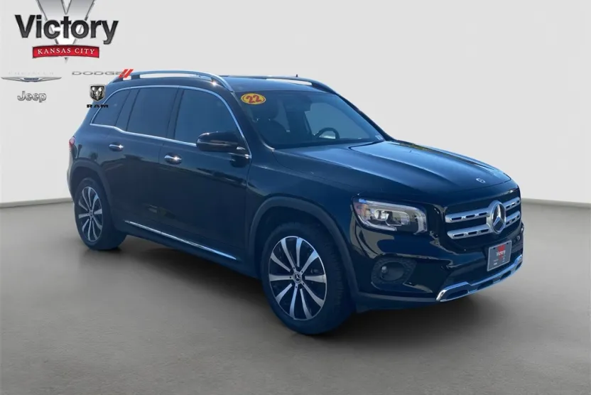 2022 Mercedes Benz GLB 250 photo 1