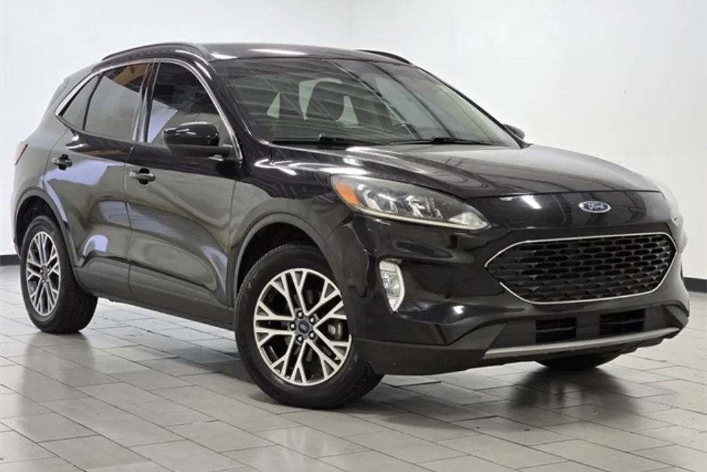 2020 Ford Escape SEL photo 1