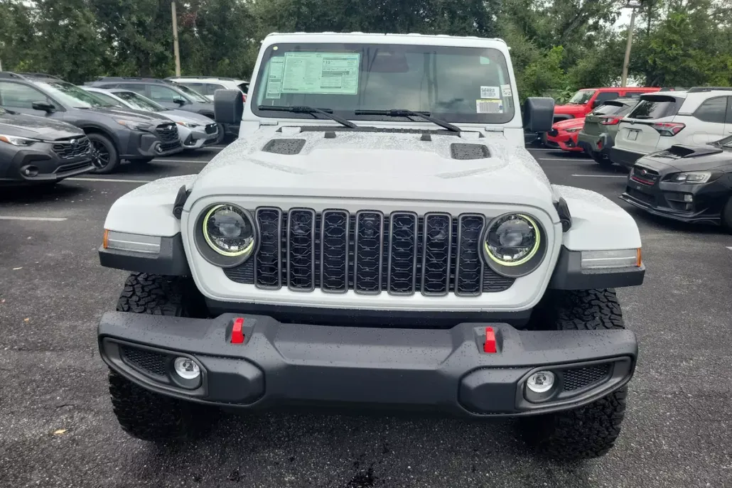2025 Jeep Wrangler Rubicon photo 1