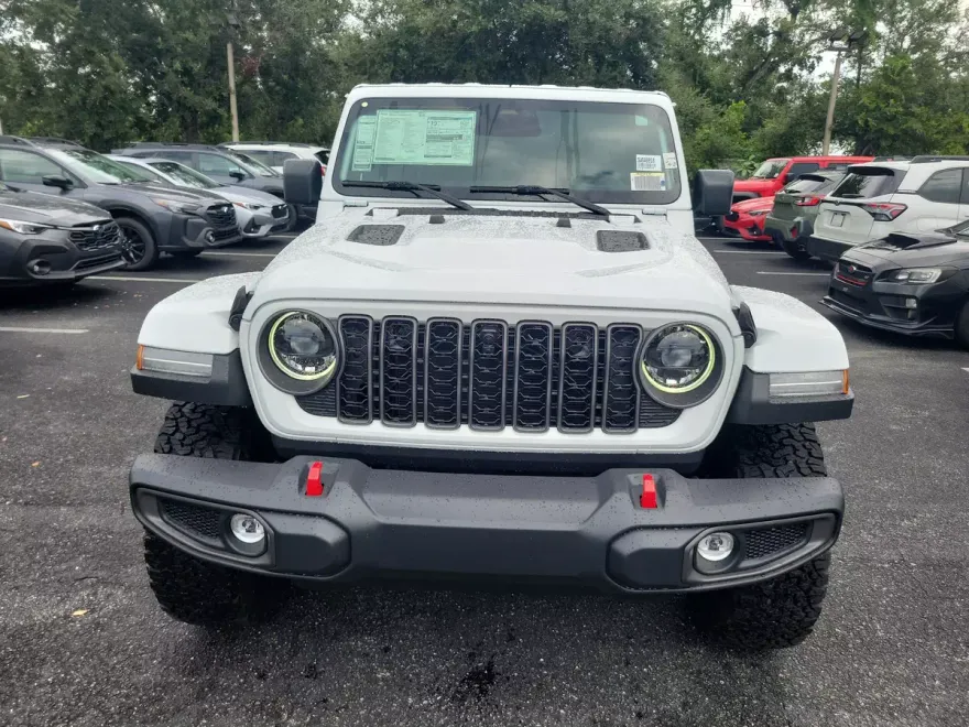 2025 Jeep Wrangler Rubicon photo 1
