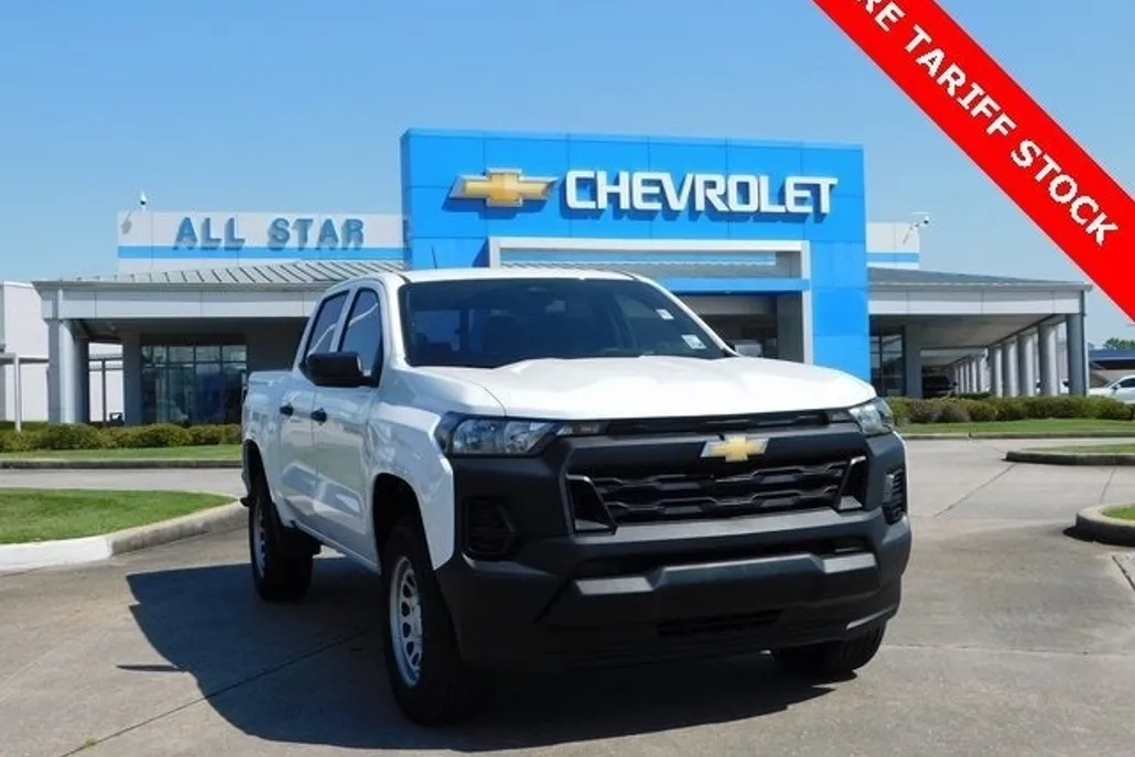 2025 Chevrolet Colorado LT photo 1