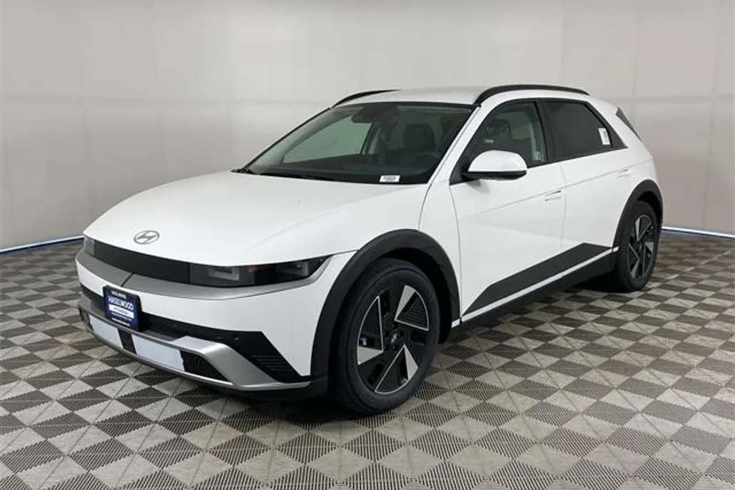 2025 Hyundai Ioniq 5 SEL photo 1