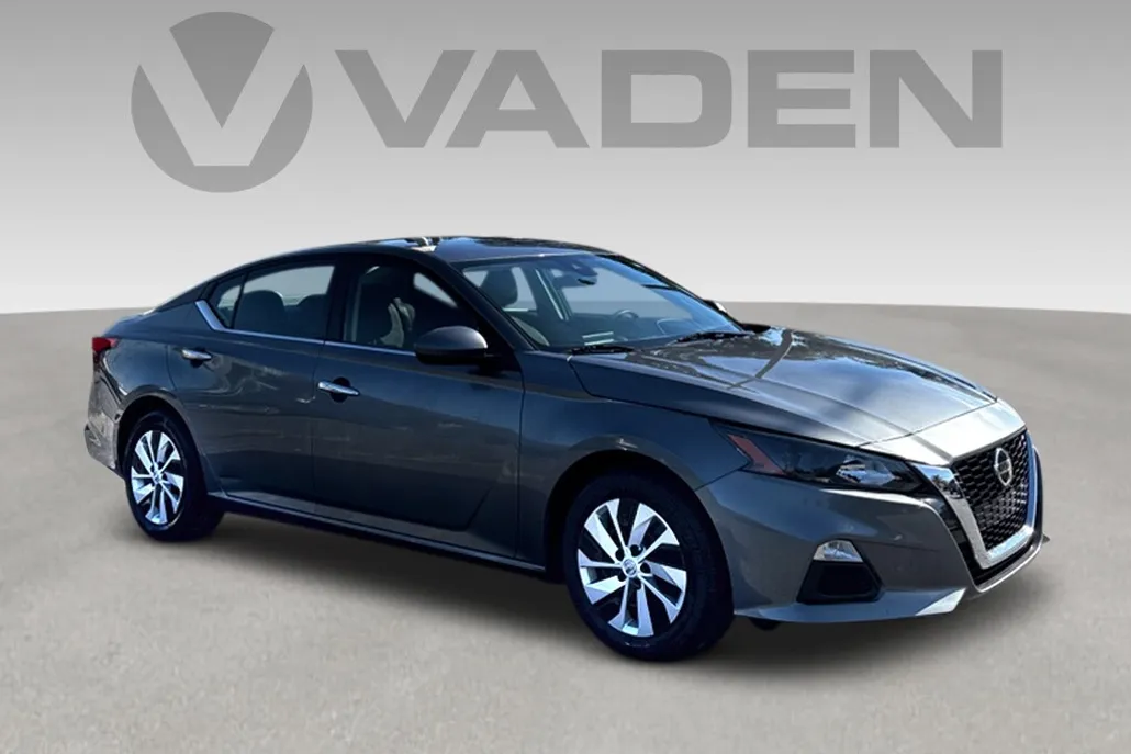 2022 Nissan Altima 2.5 S photo 1