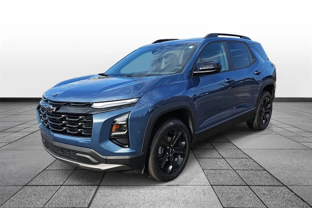 2025 Chevrolet Equinox LT photo 1
