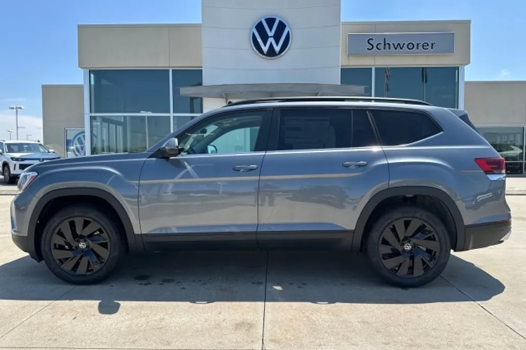 2025 Volkswagen Atlas SE Technology photo 1