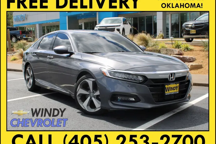 2018 Honda Accord Touring photo 1