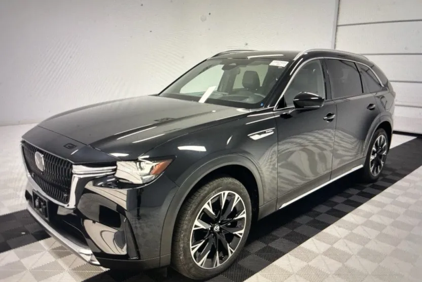 2024 Mazda CX-90 Premium Plus photo 1