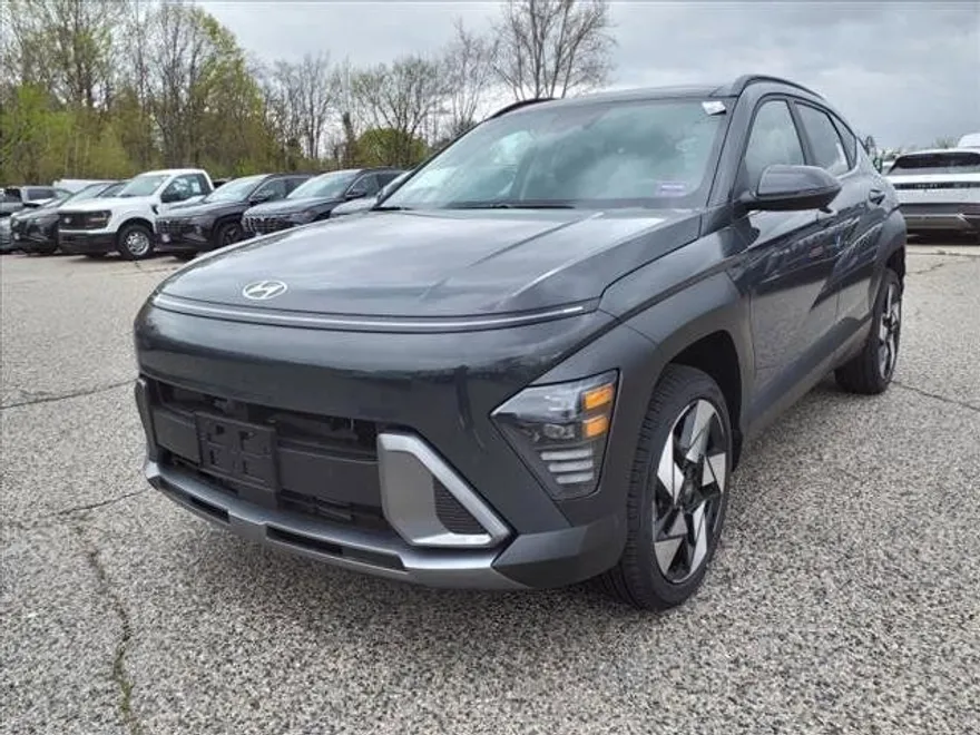 2024 Hyundai Kona Limited photo 1