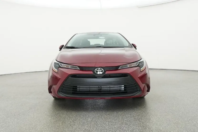 2026 Toyota Corolla LE photo 1