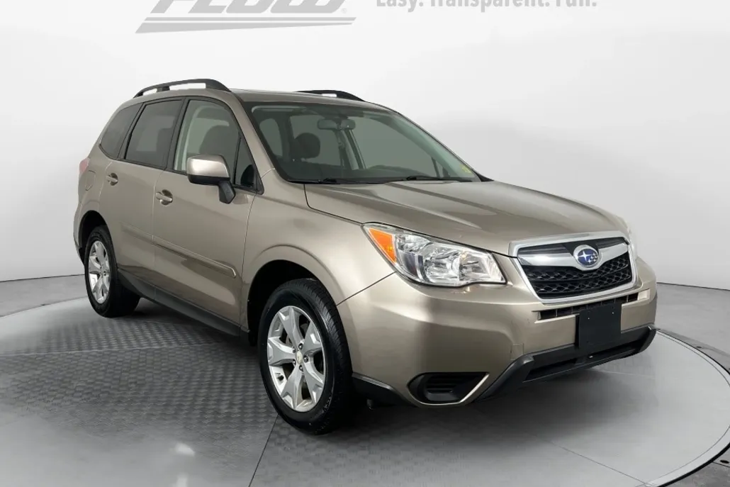 2016 Subaru Forester 2.5i Premium photo 1