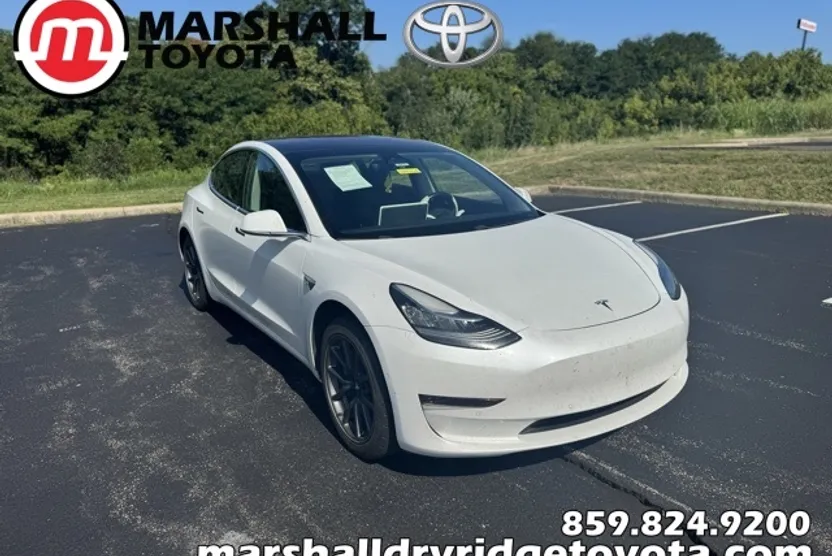 2018 Tesla Model 3 Long Range photo 1