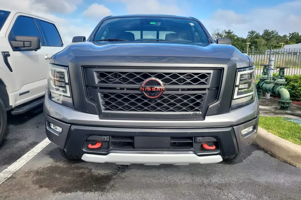 2023 Nissan Titan PRO-4X photo 1