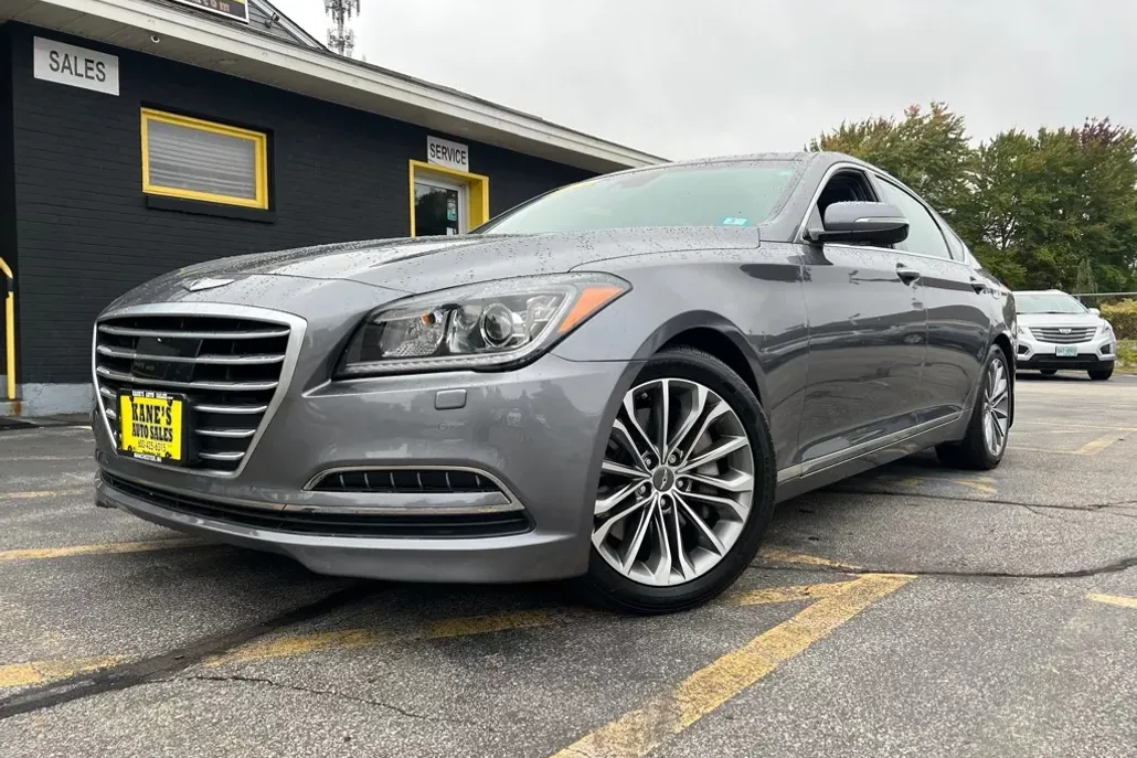 2015 Hyundai Genesis 3.8 AWD photo 1
