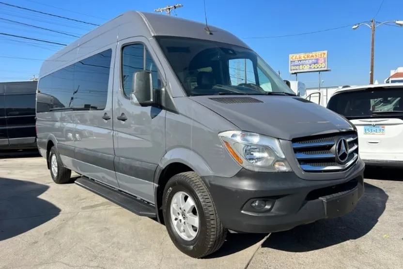 2018 Mercedes Benz Sprinter 2500 photo 1