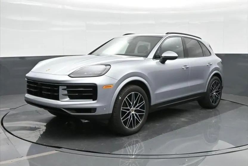 2024 Porsche Cayenne photo 1
