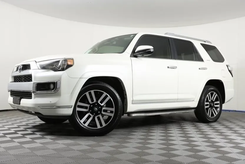 2018 Toyota 4Runner Limited photo 1