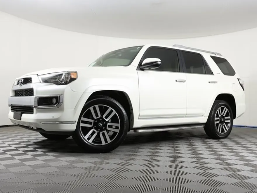 2018 Toyota 4Runner Limited photo 1