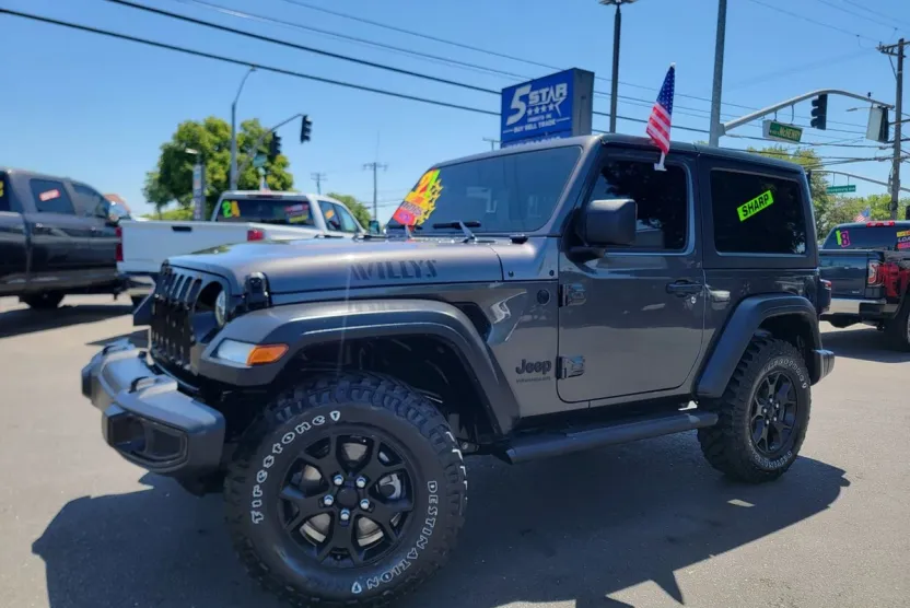 2021 Jeep Wrangler Willys Sport photo 1