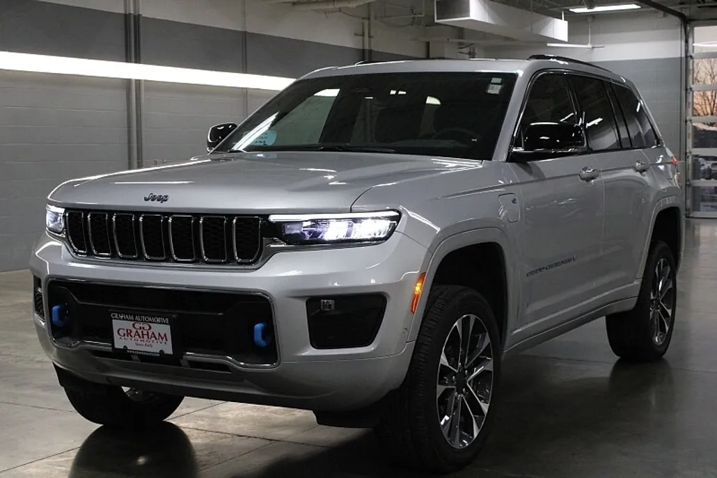 2023 Jeep Grand Cherokee 4xe Overland photo 1