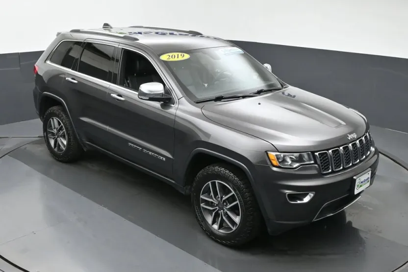 2019 Jeep Grand Cherokee Limited photo 1