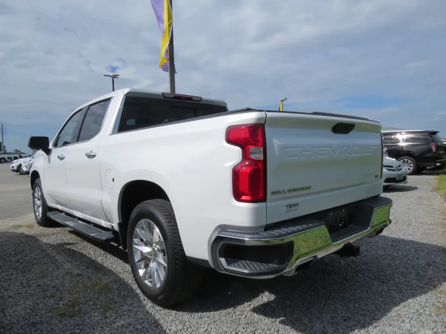 2019 Chevrolet Silverado 1500 LTZ photo 1