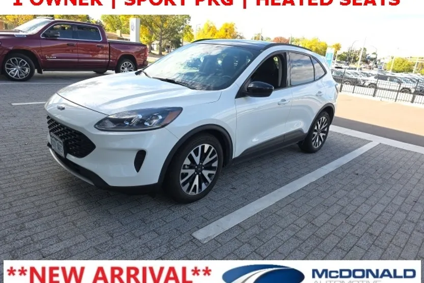 2020 Ford Escape SE Sport Hybrid photo 1