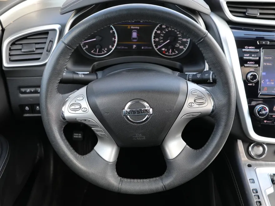 2017 Nissan Murano Platinum photo 1