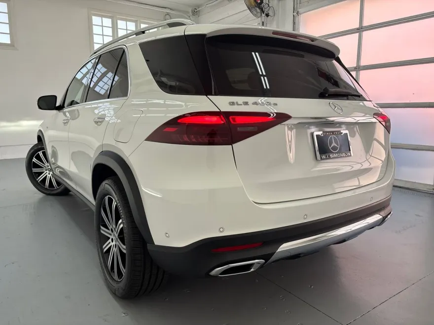 2025 Mercedes Benz GLE 450e 4MATIC photo 1