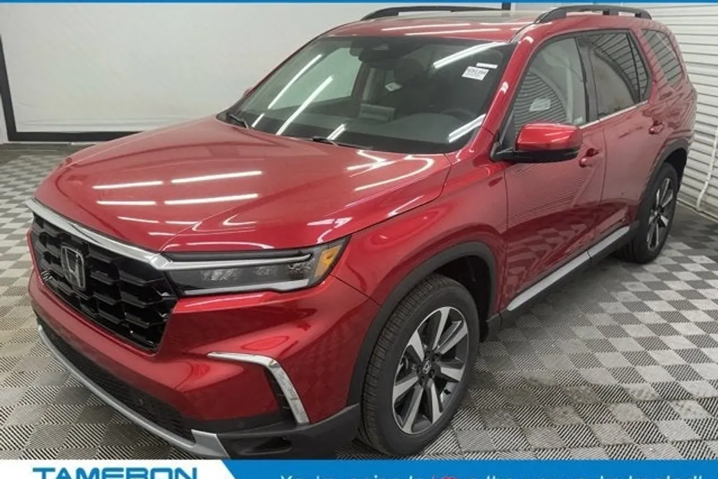 2025 Honda Pilot Touring photo 1