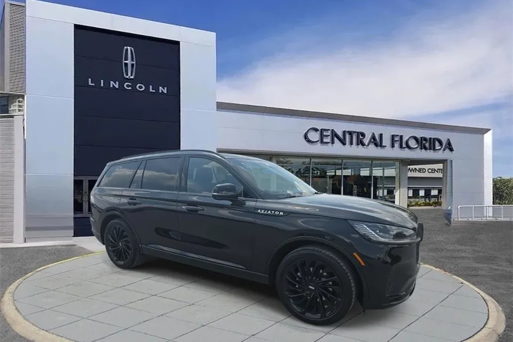 2025 Lincoln Aviator Reserve photo 1