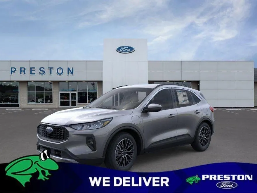 2025 Ford Escape photo 1