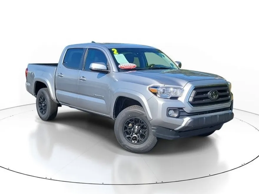 2022 Toyota Tacoma SR5 V6 photo 1