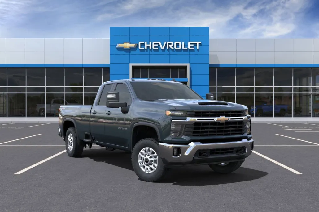 2025 Chevrolet Silverado 2500HD LT photo 1