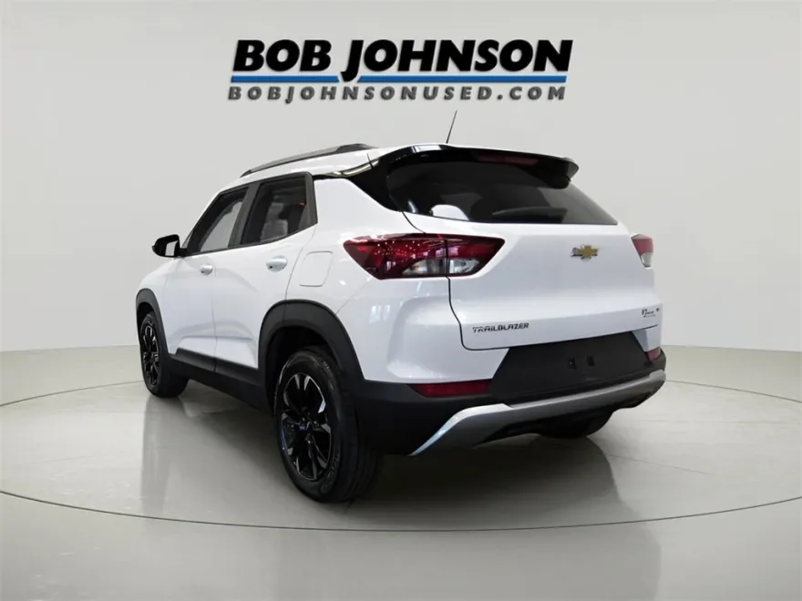 2023 Chevrolet Trailblazer LT photo 1