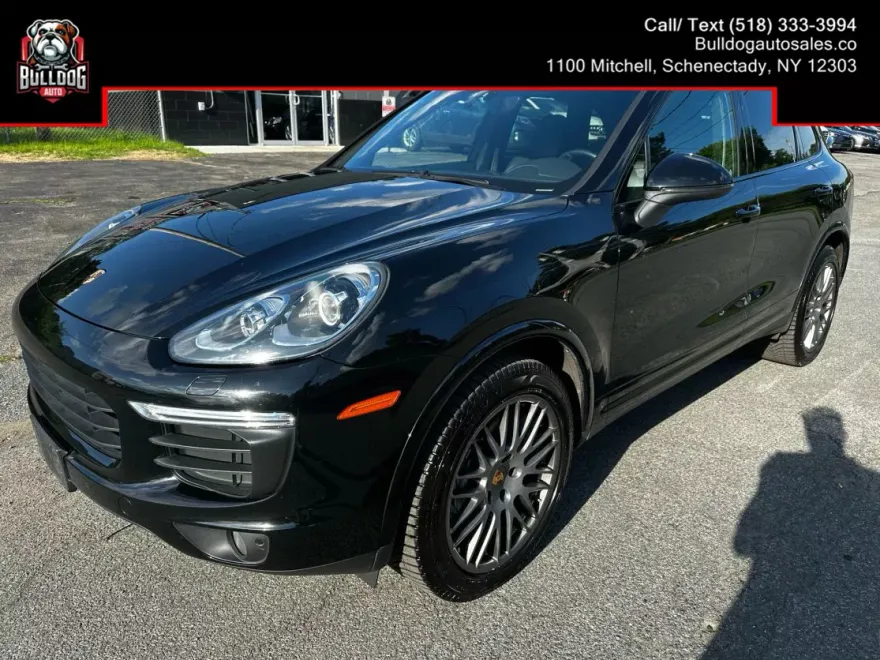 2018 Porsche Cayenne Base Platinum Edition photo 1