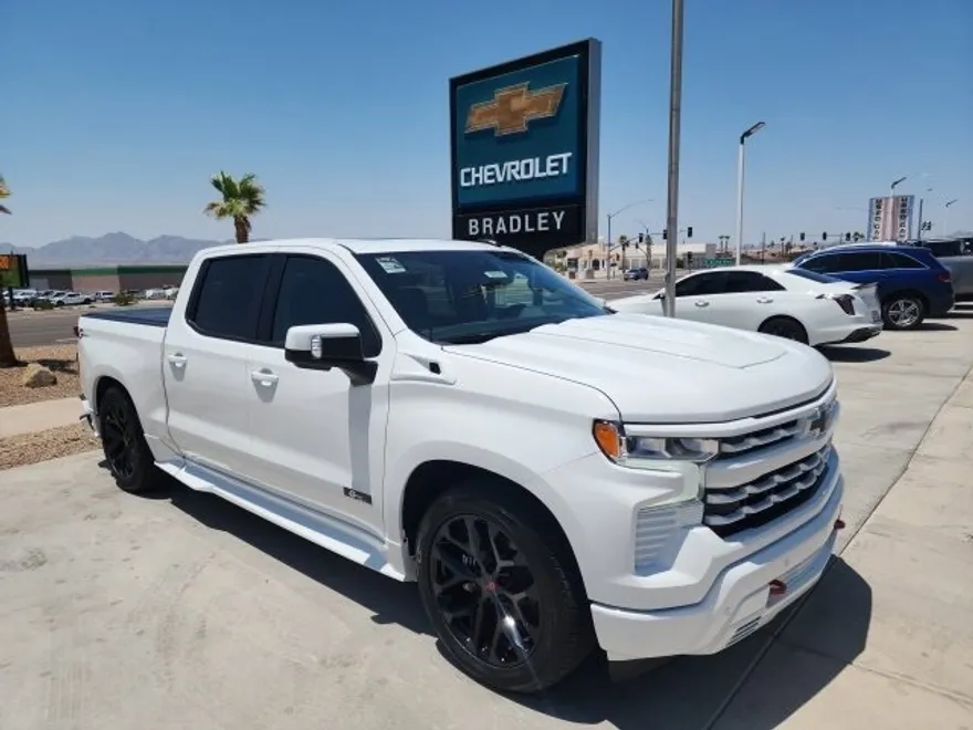 2025 Chevrolet Silverado 1500 RST photo 1