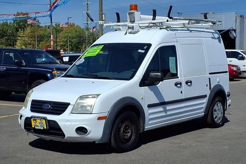 2010 Ford Transit Connect XLT photo 1