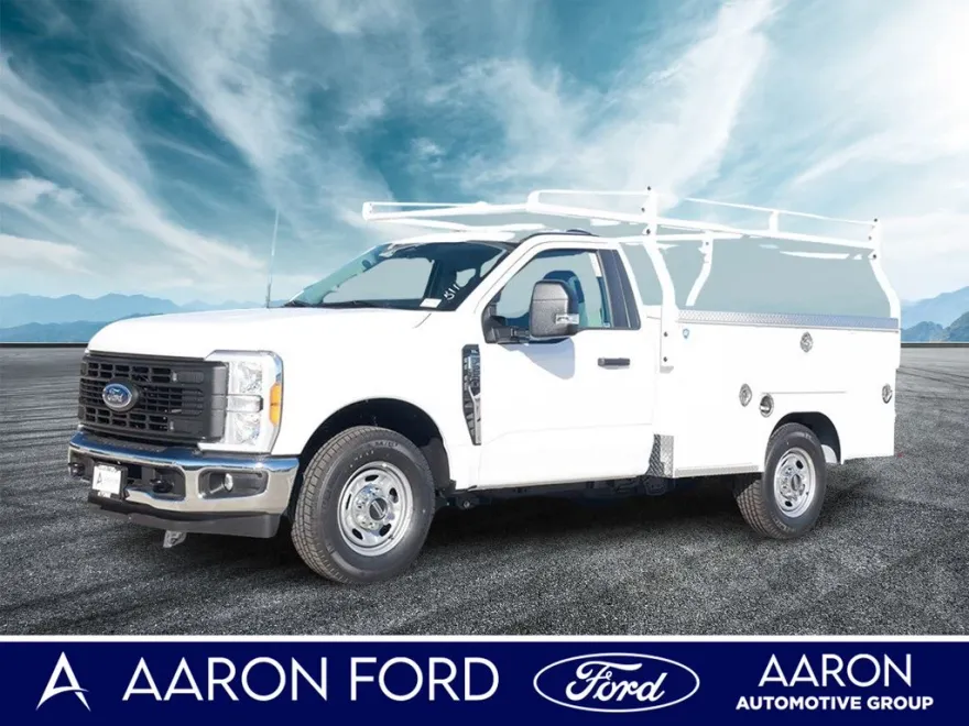 2023 Ford F-250 XL photo 1