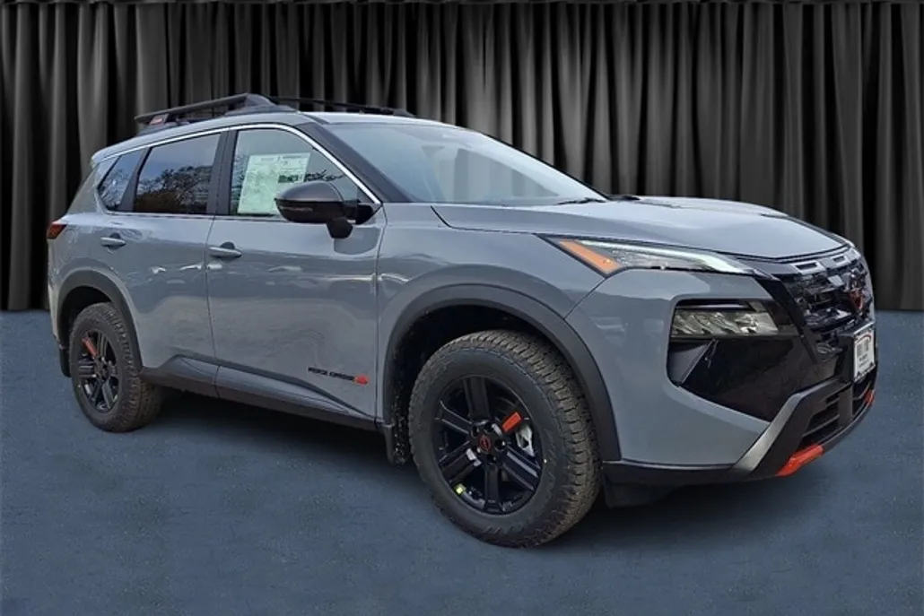 2026 Nissan Rogue SV photo 1