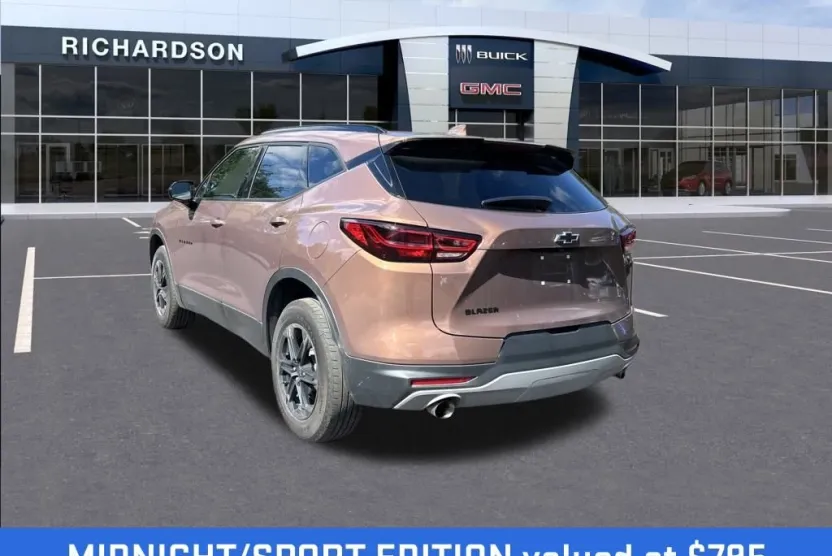 2023 Chevrolet Blazer 2LT photo 1