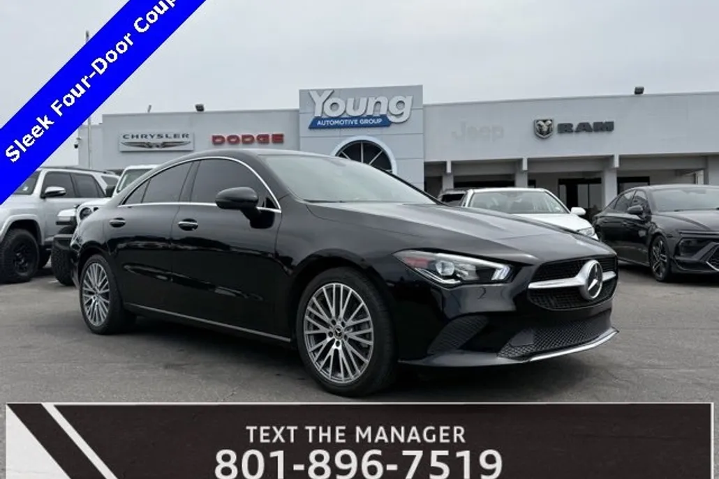 2022 Mercedes Benz CLA 250 4MATIC photo 1