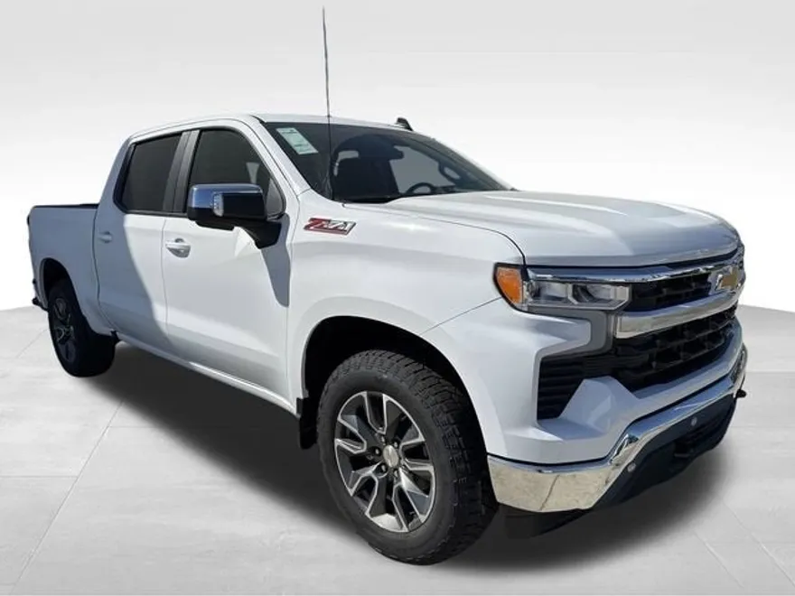 2025 Chevrolet Silverado 1500 LT photo 1