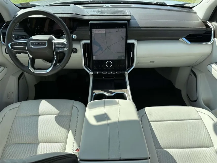 2024 Gmc Acadia Denali photo 1