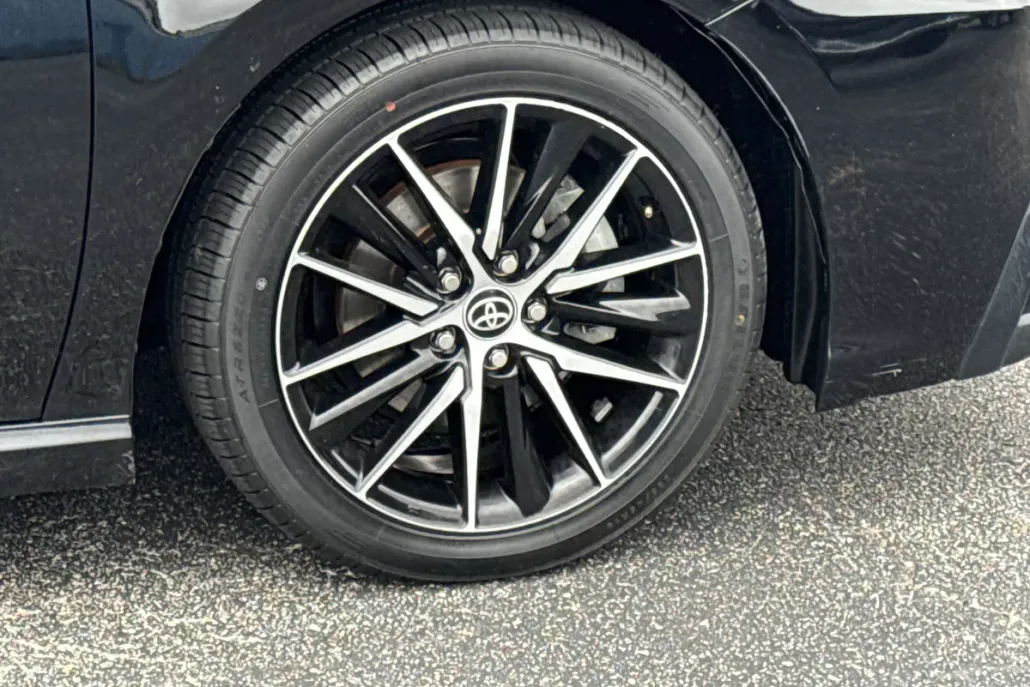 2022 Toyota Camry SE photo 1