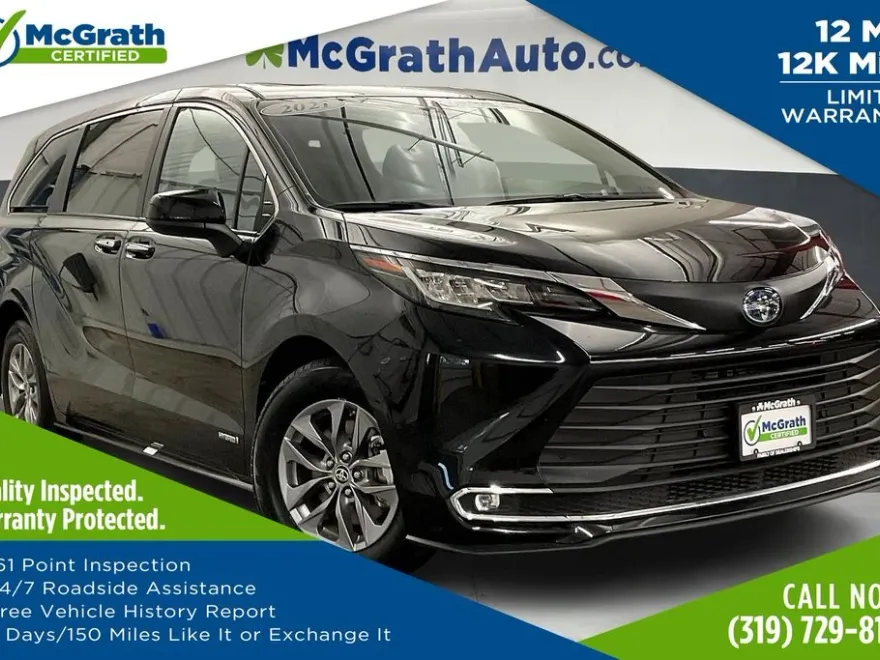 2021 Toyota Sienna XLE photo 1