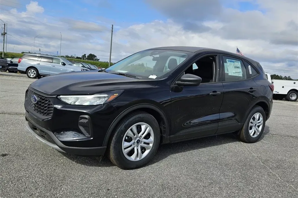 2024 Ford Escape Base photo 1